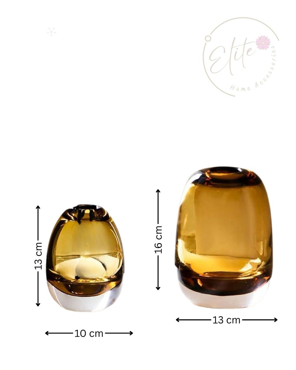 Oliviea vase