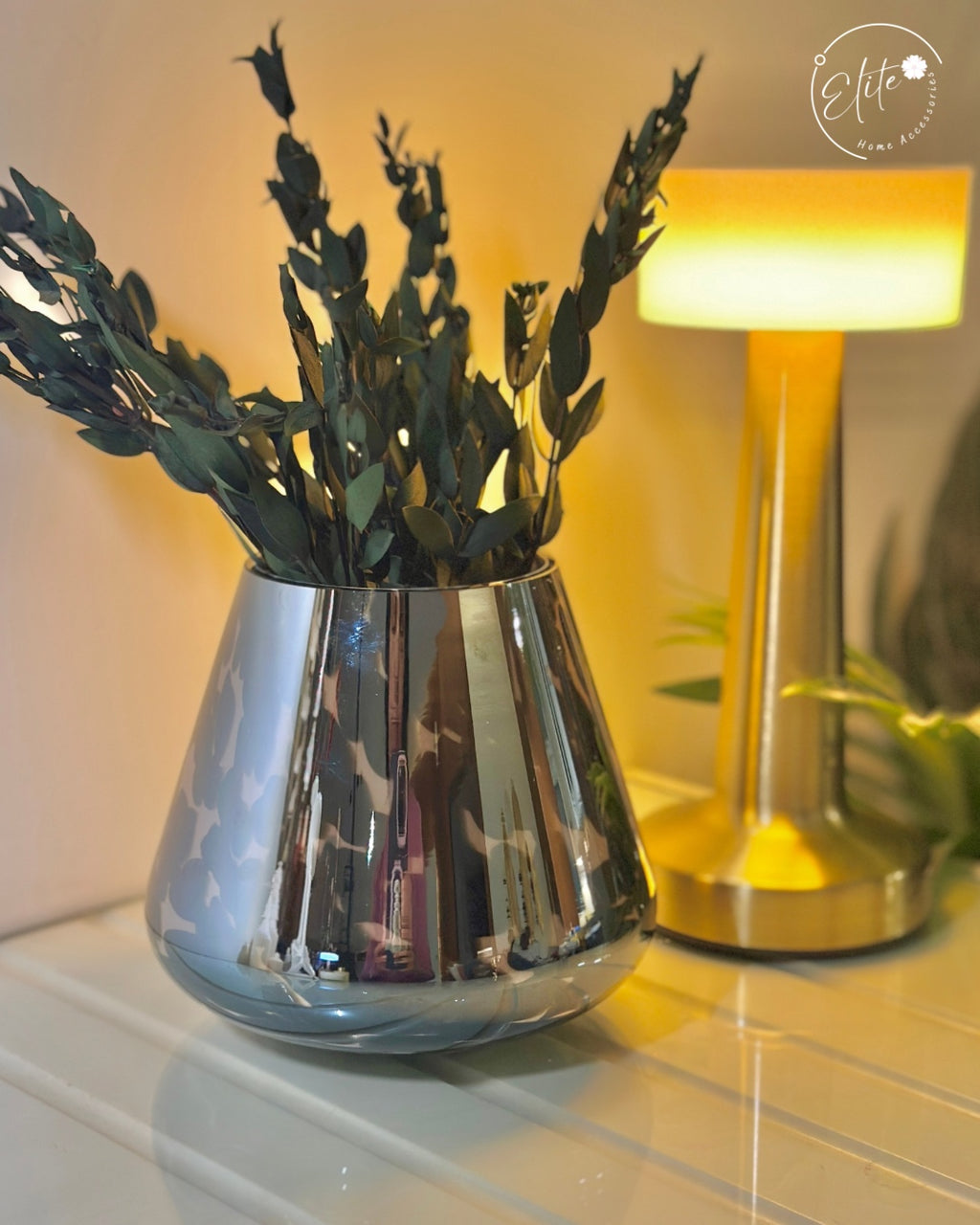 Black Conffity Glass Vase – Wrzesniaks Poland