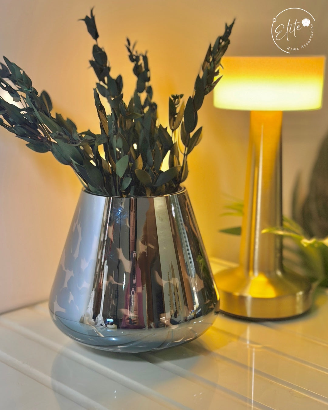 Black Conffity Glass Vase – Wrzesniaks Poland