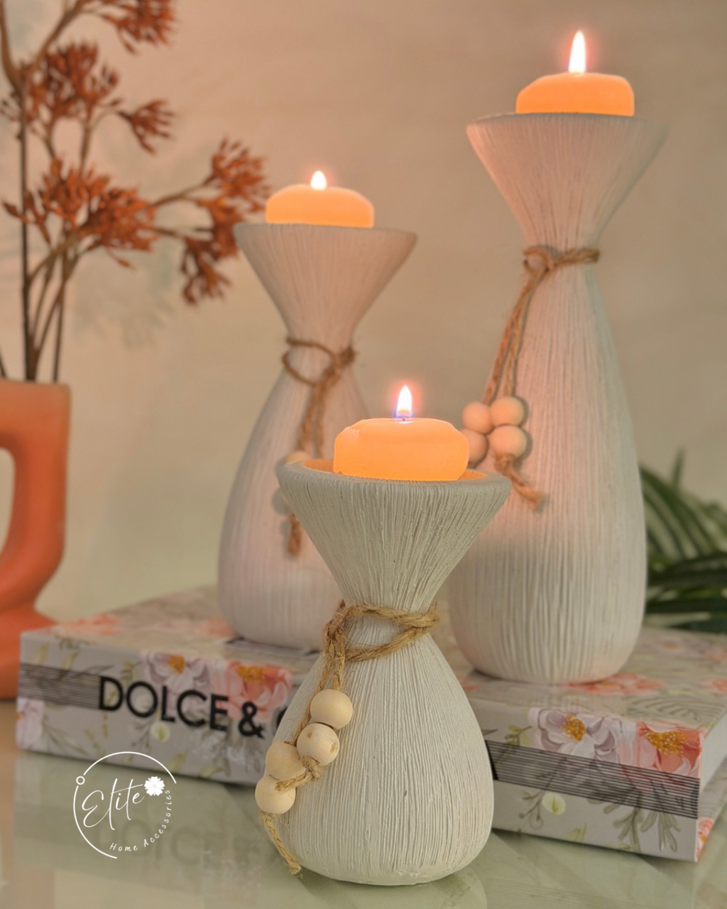 Charm Candle Holder Set - طقم حاملات شموع أوف وايت فاخر