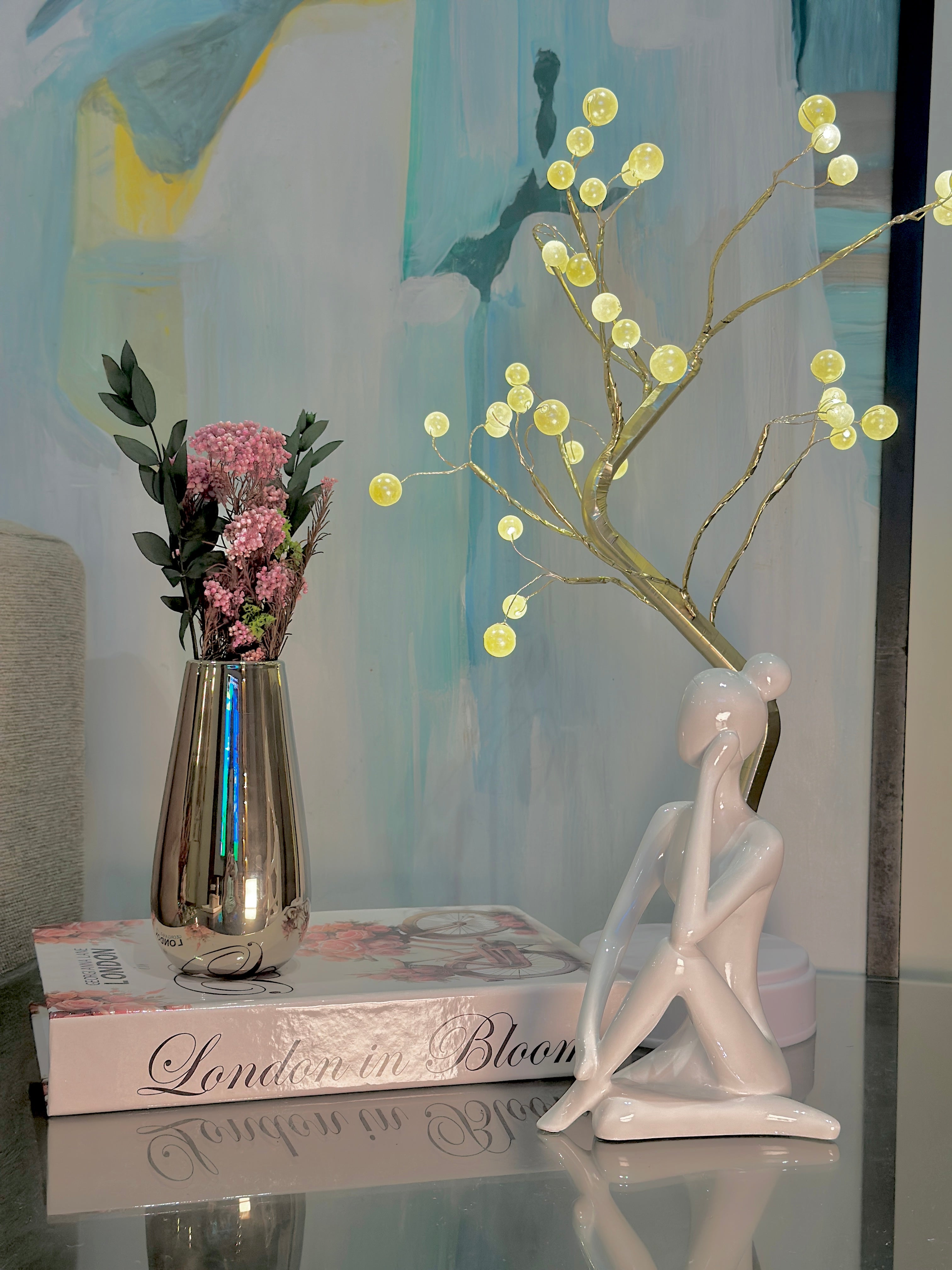 Olivia long mini vase