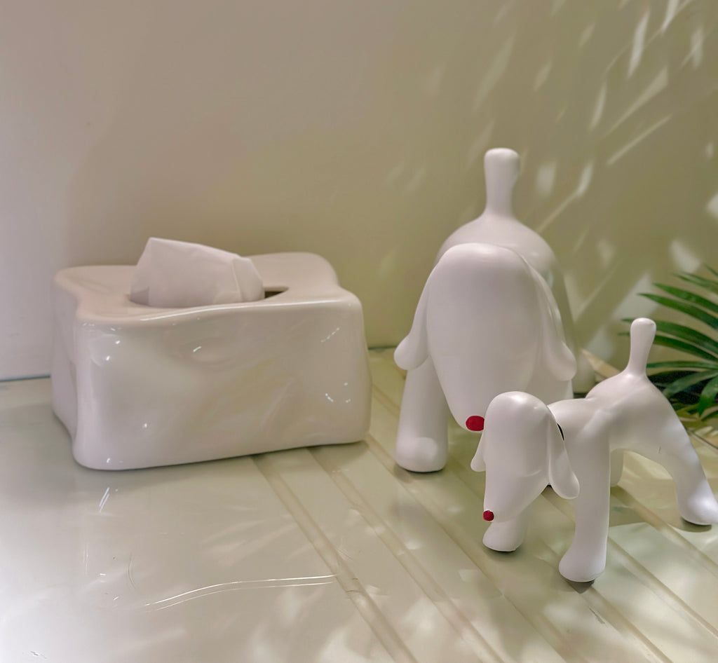 Milo dog sculpture