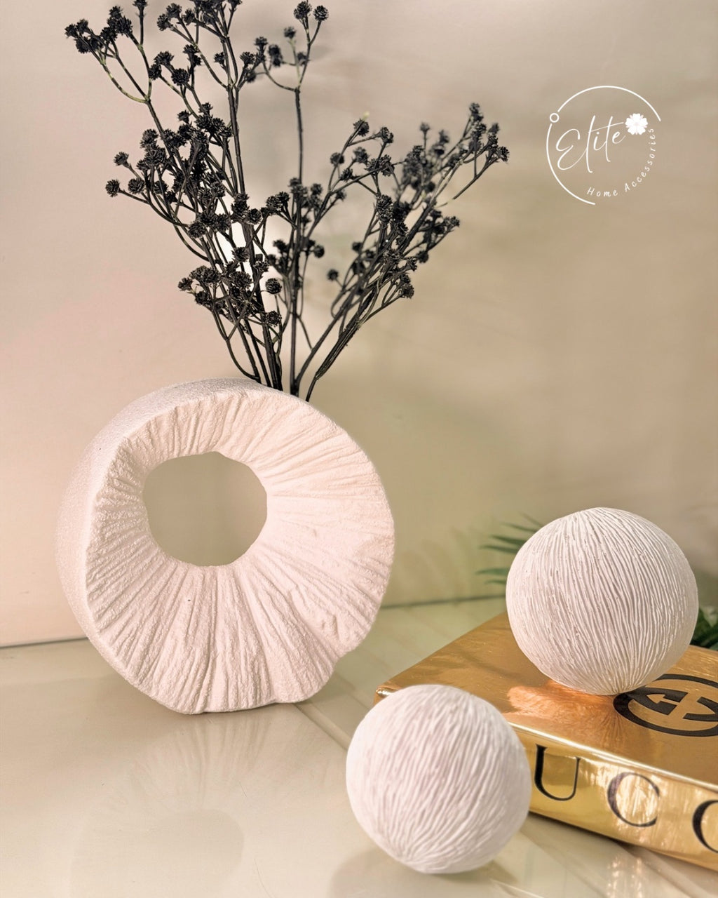Core Vase - مزهرية سيراميك أبيض فاخرة