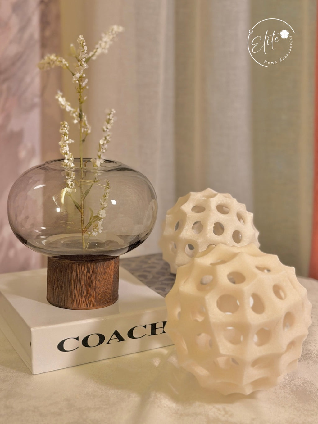 Bubbly vase