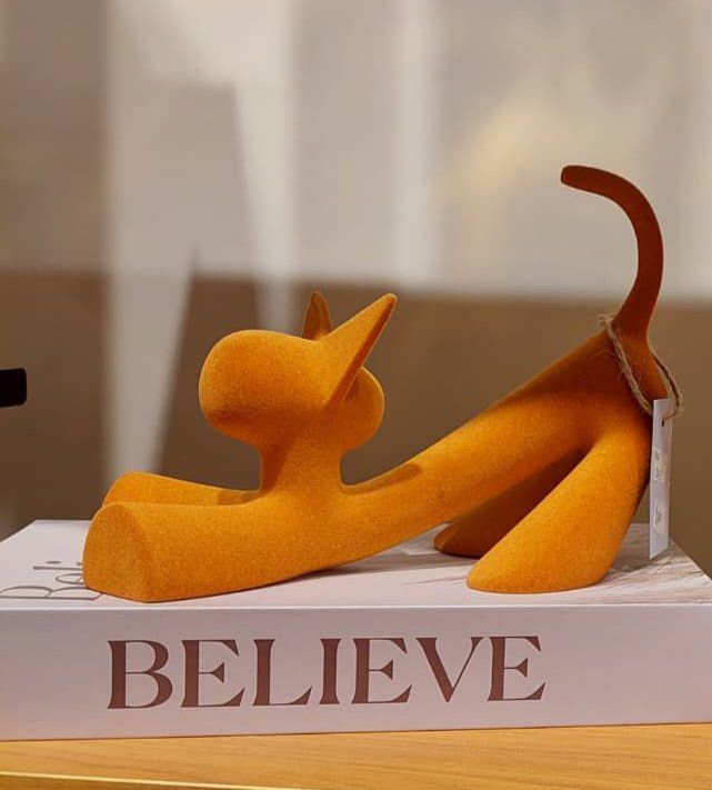 Joy cat sculpture